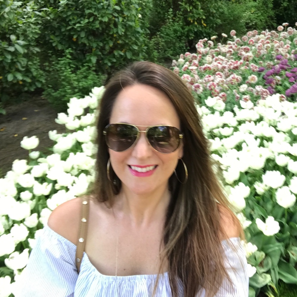 Meet your Posher, Esther